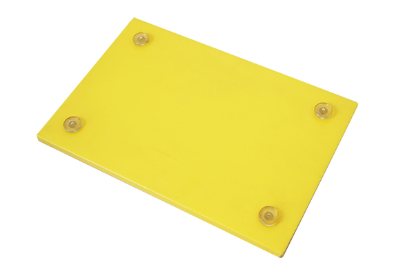 PE Cutting board with rubber legs