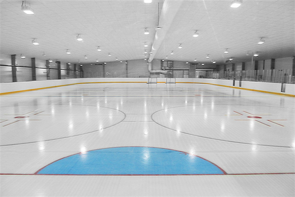 Introduction and advantages of synthetic ice rink插图1